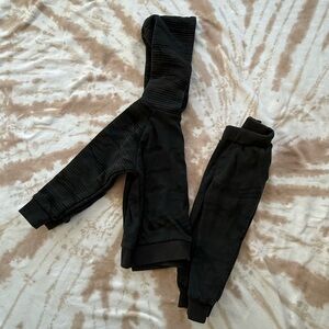 3T Kids Black and Blue Camo Jogger Set